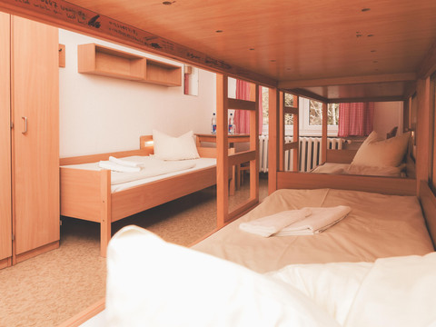 LVSachsen_Altenberg_Fünftbettzimmer2_Verband_Mai19