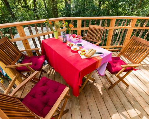 NC 02.01.005. Baumhaus -Terrasse. CPW. Copyright Nordseeheilbad Cuxhaven GmbH..jpg