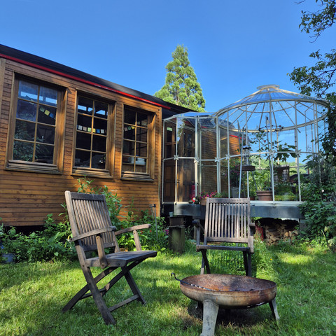 Außenbereich Zirkuswagen Sternenzelt