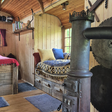 Kamin Zirkuswagen Sternenzelt