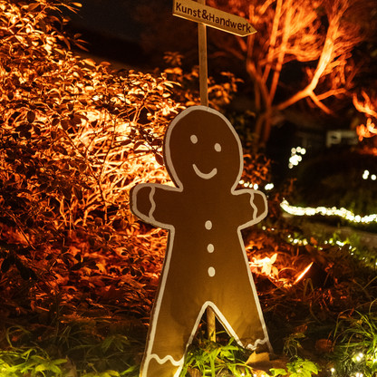 Lebkuchenmännchen beim Weihnachtsdorf im Malenter Kurpark