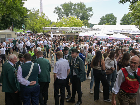 Schützenfest Sonntag 2025.jpg