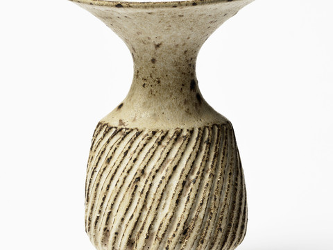 Lucie Rie_Foto Esther Hoyer.jpg