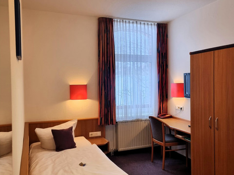 Einzelzimmer 2026 (5)