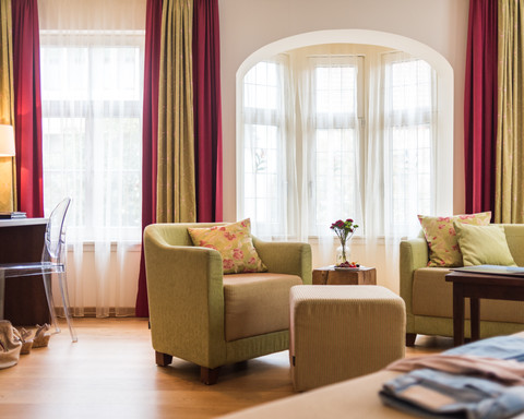 ©Friederike Hegner_2016_Hotel Reichshof Norden_okt_Suite (grün)-19 - Kopie (4).jpg