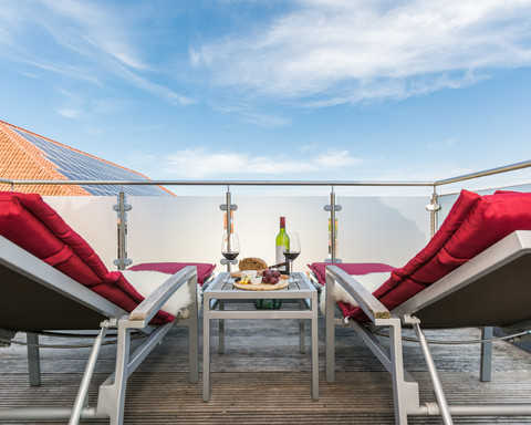 ©Friederike Hegner_2018_Hotel_Romantik Hotel Reichshof Norden_Mai18_Zimmer Loft-65.jpg