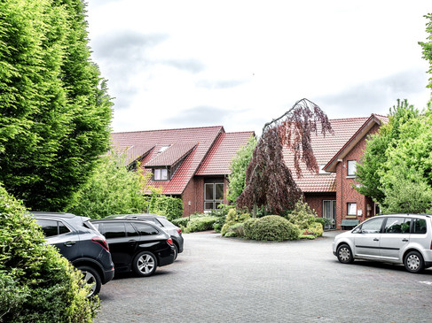 Hotel Heilemann Parkplatz.jpg