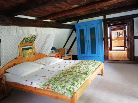 Schlafzimmer 2