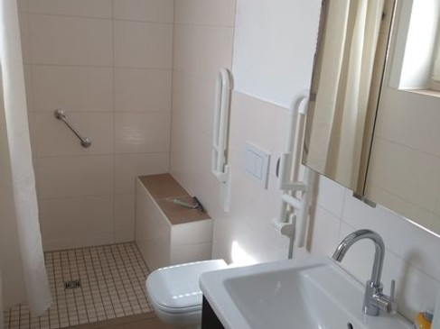 10_Dusche.jpg