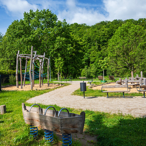 Blick auf Spielplatz Dattenfeld