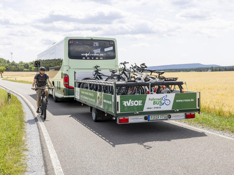 Fahrradbus - Abfahrt am Hotel