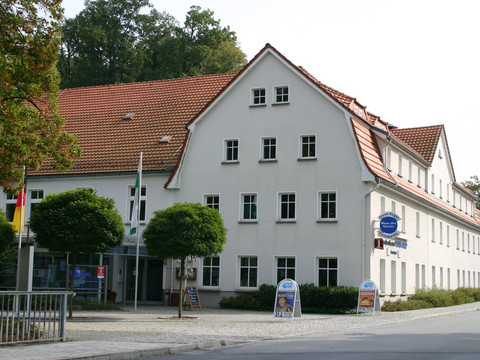 2016-cunewalde-tourist-information-blaue-kugel-kl.jpg