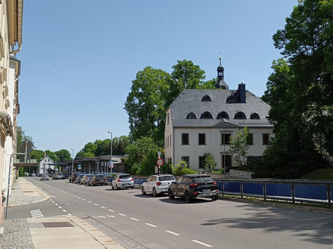 Straßenansicht 1