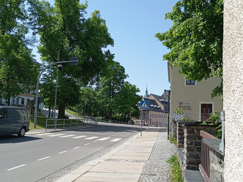 Straßenansicht 2