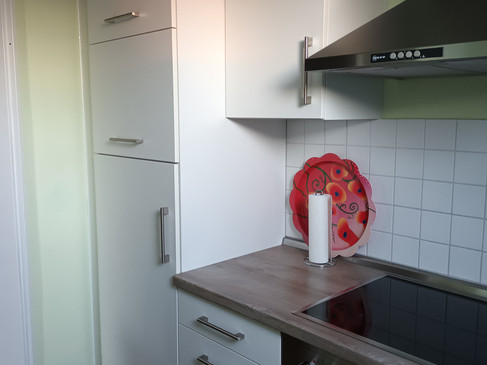 20240110_162332 Küche oben Kühlschrank.jpg
