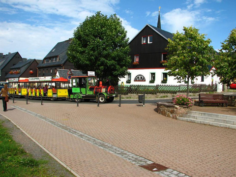 pension_mit_bimmelbahn