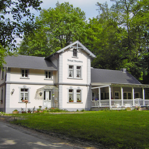 Weinhaus-Menzenberg