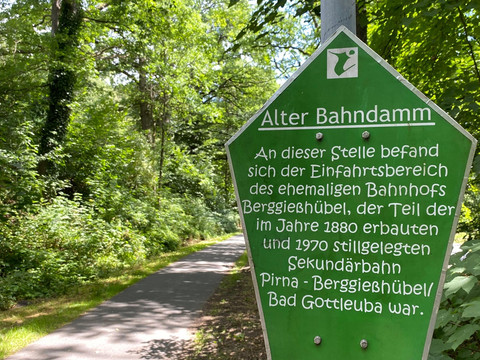 Alter Bahndamm