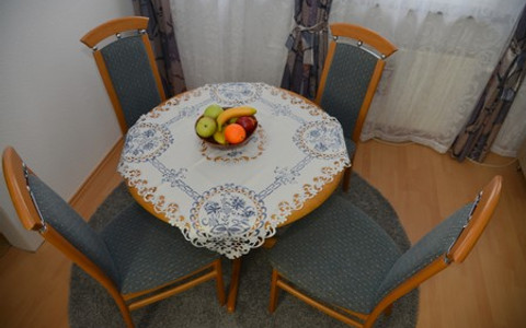 Ferienwohnung Schadler Wohnzimmertisch Ferienwohnung Schadler Wohnzimmertisch