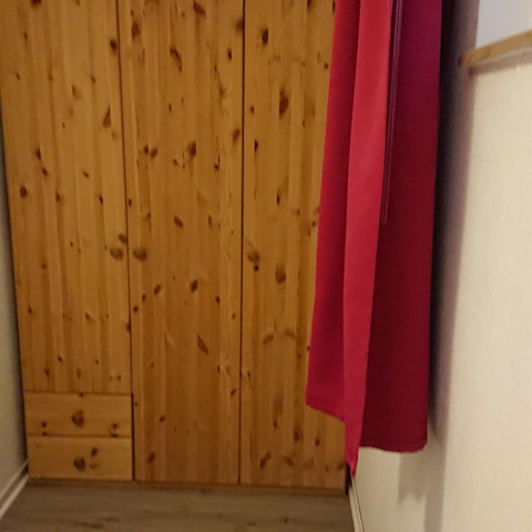 Nische mit Kleiderschrank