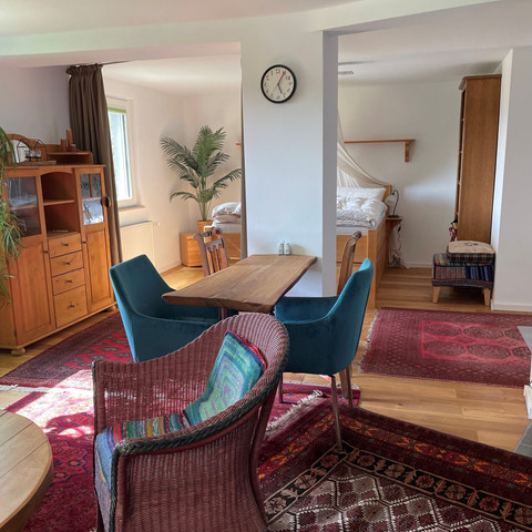 Ferienwohnung Michel Innenaufnahme Wohn- und Schlafbereich Ferienwohnung Michel Innenaufnahme Wohn- und Schlafbereich