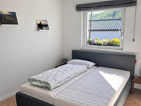 Ferienhaus Auszeit Windeck: Doppelbett Ferienhaus Auszeit Windeck: Doppelbett