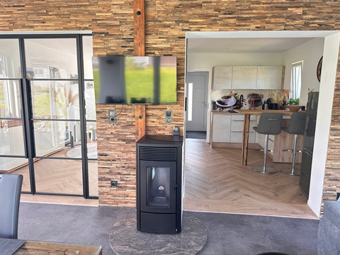 Ferienhaus Auszeit Windeck: Wintergarten mit Kamin Ferienhaus Auszeit Windeck: Wintergarten mit Kamin