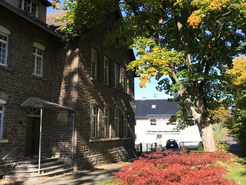 Ferienwohnung Alte Schule: Eingang Ferienwohnung Alte Schule: Eingang