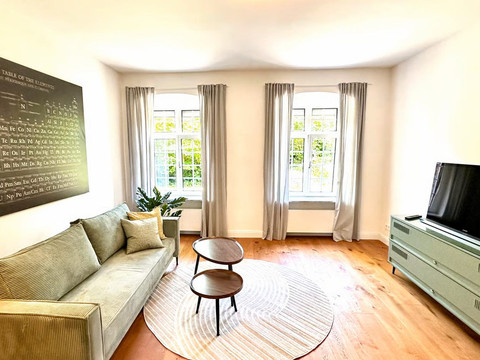 Ferienwohnung Alte Schule: Wohnzimmer Ferienwohnung Alte Schule: Wohnzimmer