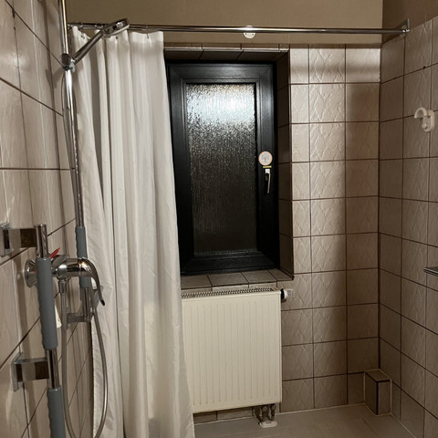 Ferienwohnung Im Bachgarten: Bad Ferienwohnung Im Bachgarten: Bad