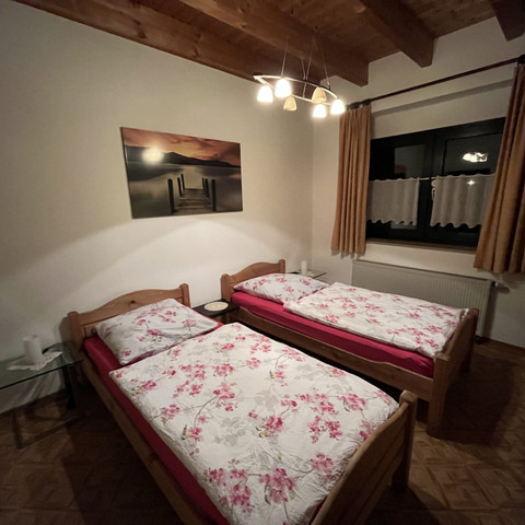 Ferienwohnung Im Bachgarten: Schlafzimmer Ferienwohnung Im Bachgarten: Schlafzimmer