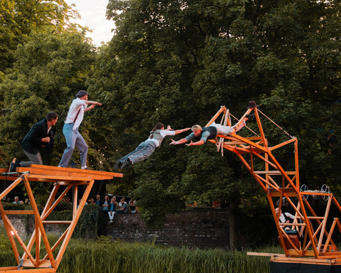 Cirque on Edge_2.jpg