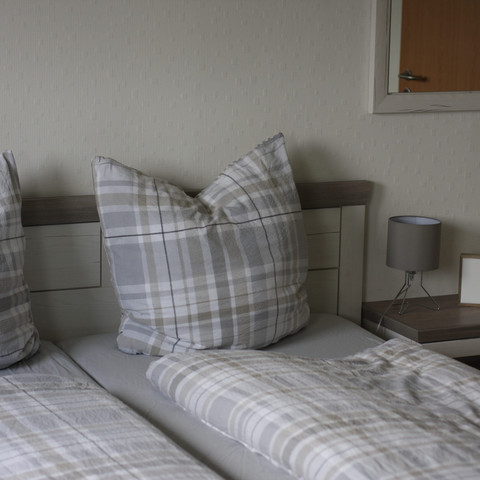 Ferienhof Schiefen: Urlaub auf dem Bauernhof, Doppelbett Ferienhof Schiefen: Urlaub auf dem Bauernhof, Doppelbett