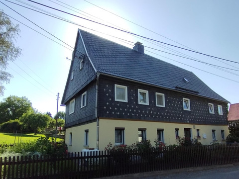 Haus Vorderansicht