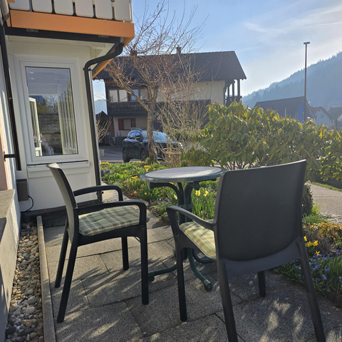 Wohnung in Obertal mit Wintergarten, Gartenansicht