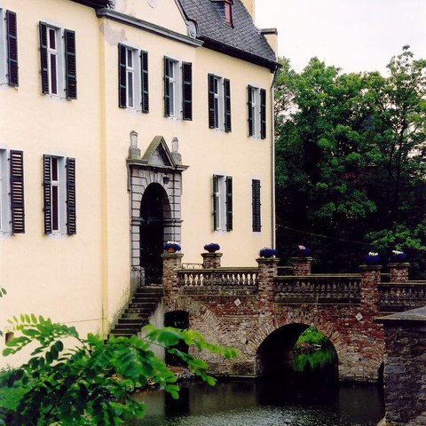 Burg Morenhoven Ansicht