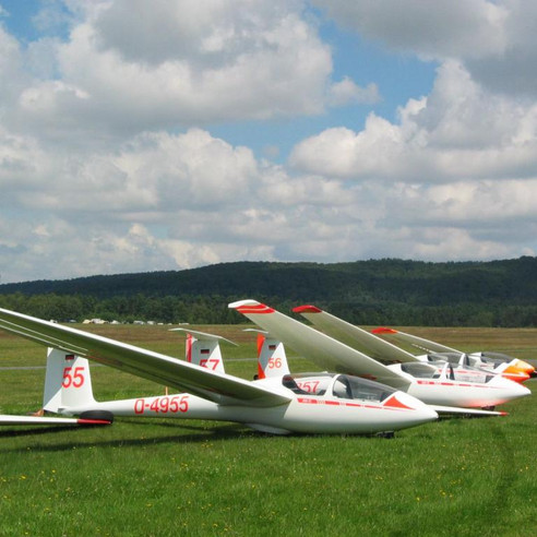 Segelflieger auf Flugplatz Oerlinghausen