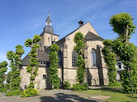 Kirche St. Severin im Ortskern Lindlar