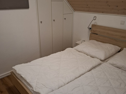 Schlafzimmer2.jpg