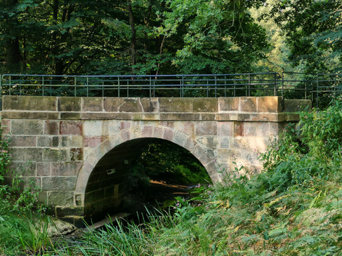 Sandsteinbrücke