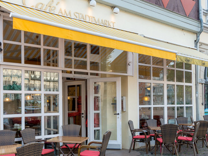 Café am Stadtmarkt: Außenansicht Café am Stadtmarkt: Außenansicht