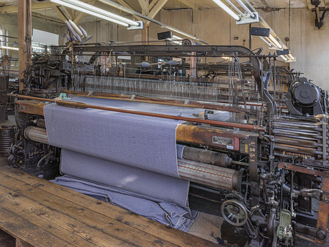 Webmaschine in der Tuchfabrik Gebr. Pfau