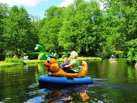 Funny-Boats im Freizeitpark Plohn