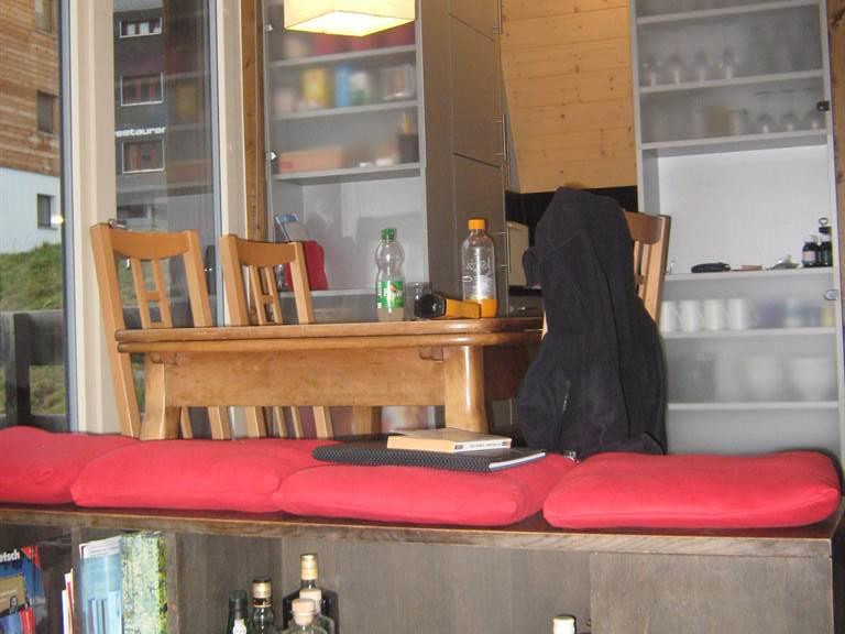 Blick vom Wohnzimmer zum Esstisch