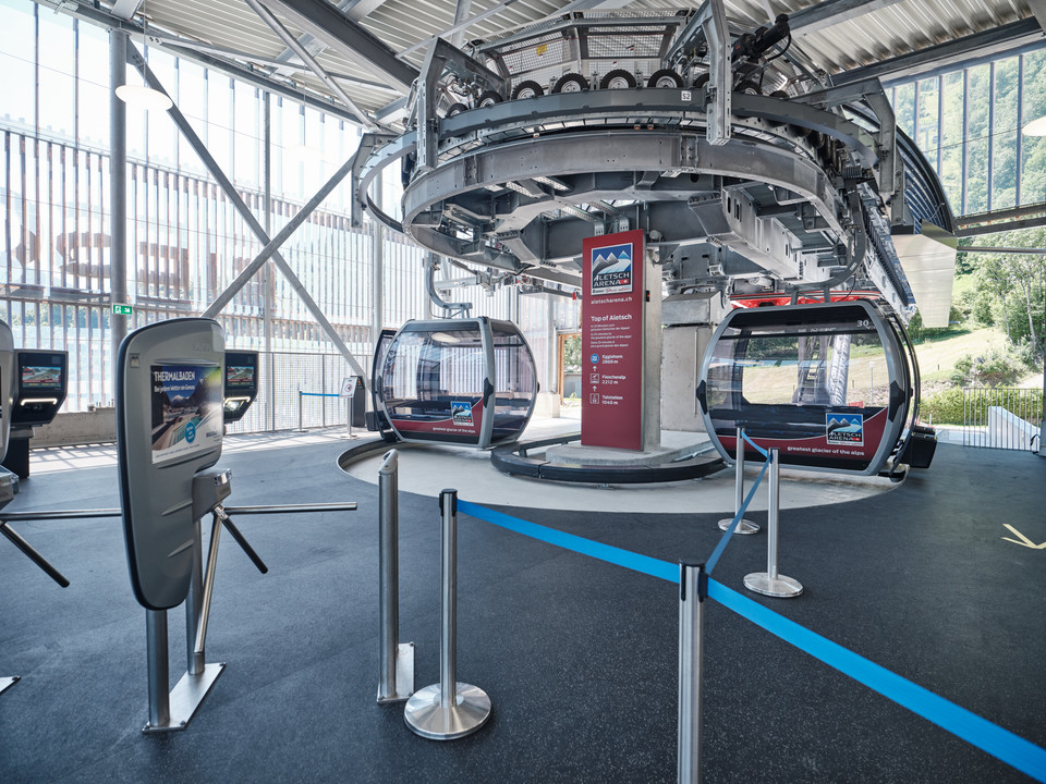 oev-Hub Fiesch in der Aletsch Arena oev-Hub Fiesch in der Aletsch Arena