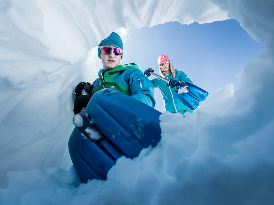 ATC Lawinentraining auf der Bettmeralp ATC Lawinentraining auf der Bettmeralp