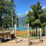 spielplatz-max-buri-brienz-klettergeruest-brienzersee.jpg