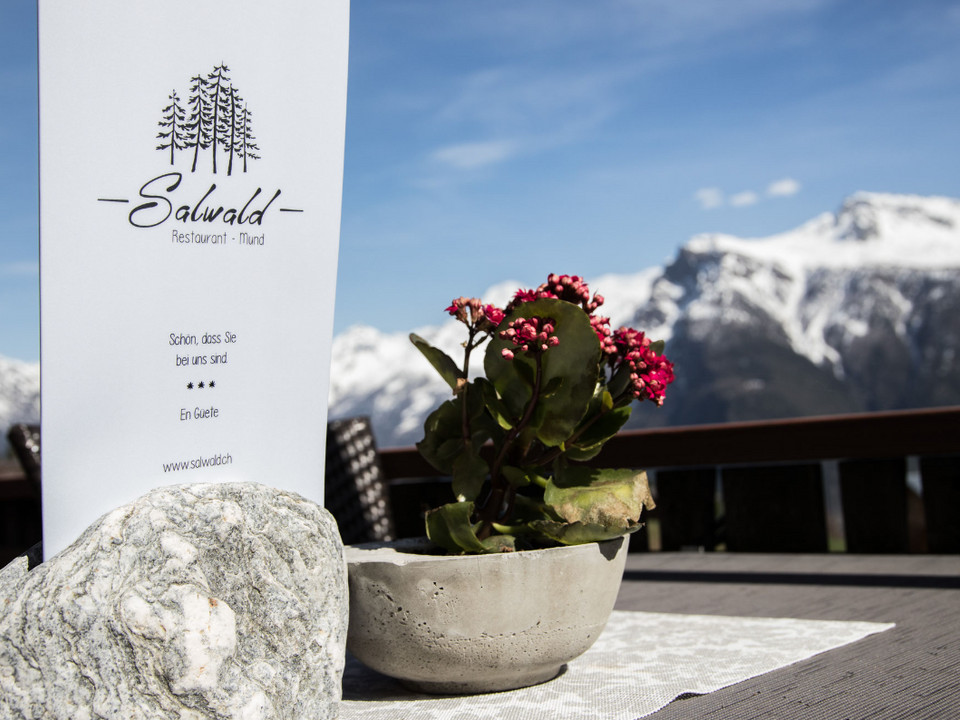 Terrasse beim Restaurant Salwald