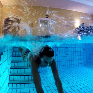 Vitalium Dr. von Plachy Schwimmbad 03.png