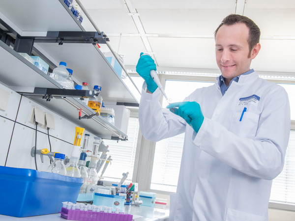 Forschungslabor(c)Uniklinikum Heidelberg.jpg